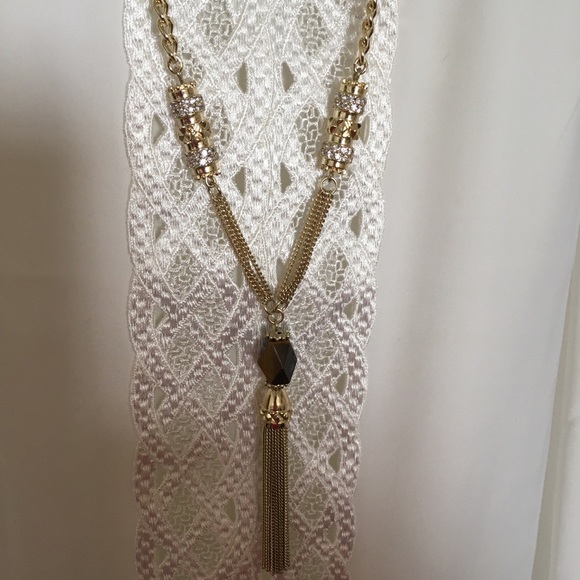 WHBM Tiger Eye & Tassel Pendant Long Necklace - Picture 2 of 6